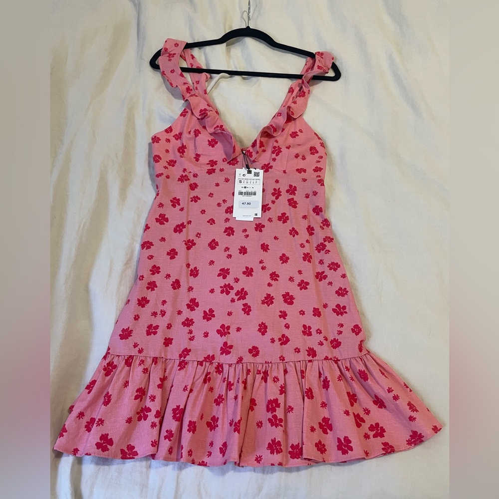 Pink Floral Ruffle Dress - Picture 3 of 5